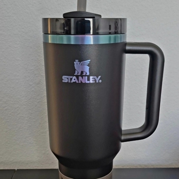 ***SOLD*** THE BLACK CHROMA QUENCHER H2.0 FLOWSTATE™ TUMBLER | 40 OZ - Picture 5 of 5